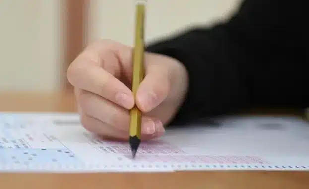 حقيقة تأجيل امتحانات المواد غير المضافة