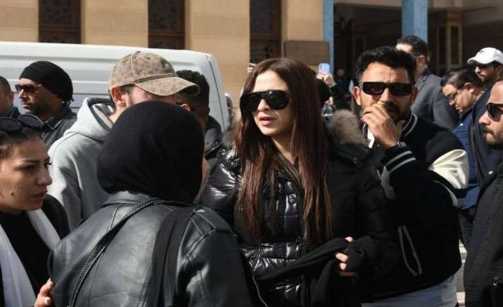 وائل عبد العزيز يقيم عزاء والده