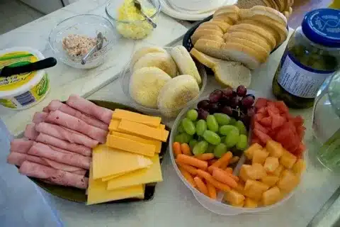 أطعمة منعشة للصيف 2025