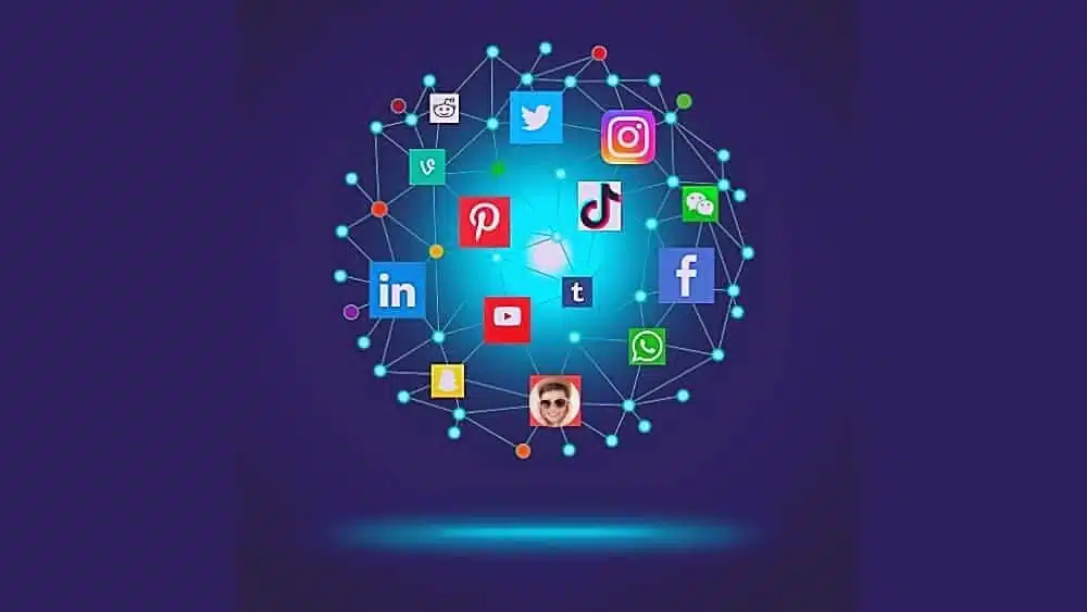 تصميمات جاهزة للتهنئة على وسائل التواصل